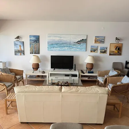 Duplex California Com Garagem ססימברה